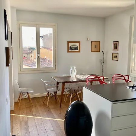 Charming And Bright Flat Very Close To The Centre Daire *